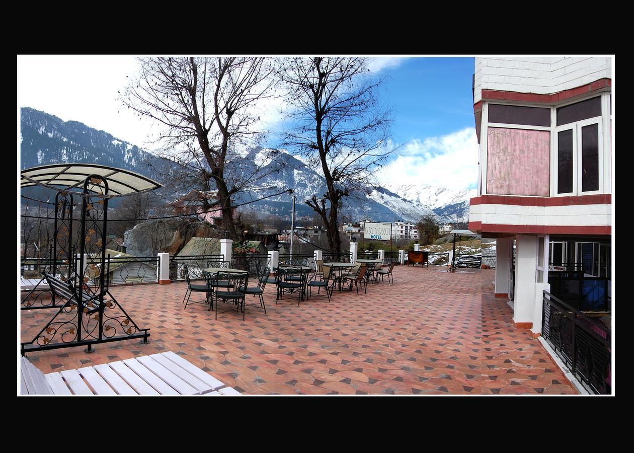 Hotel Out Town Manāli Exterior foto
